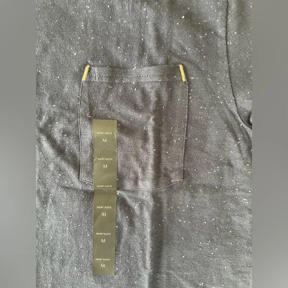 Banana Republic Vintage Pocket T-Shirt - Picture 2 of 7